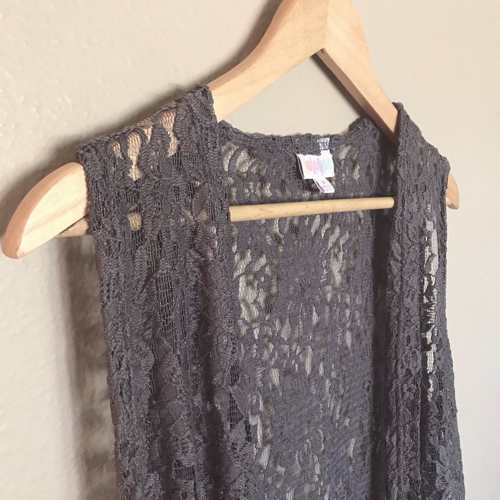 NWT UNICORN Gray Lace Joy- M